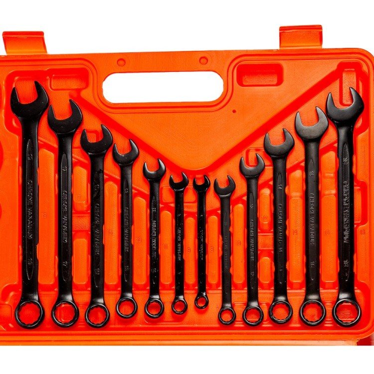 PNEUMATIKUS SZERSZÁMKÉSZLET VILLÁSKÉSZLET 37 el. 1/2" hüvelyk 3 SADA PNEUMATICKYCH NASTROJOV SADA KLUCOV SADA 37 el. 12 palca 1